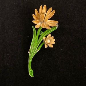 Daisy Brooch Pin Yellow and Green Enamel